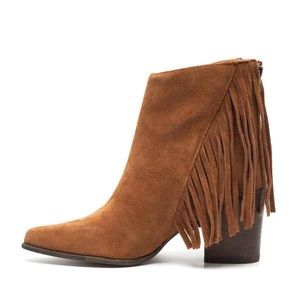 STEVE MADDEN boots/ booties 💖💕